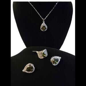 Stamped 925 Sterling Silver & Simulated Peridot Earrings, Necklace & Sz 8 Ring